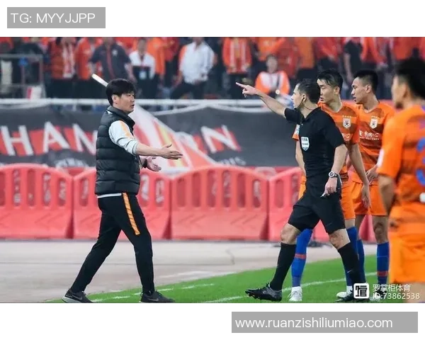 南京与武汉足球队赛后复盘分析精彩配合与战术执行的关键因素