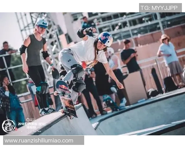 南京滑板队在世界街舞大赛中以63分领先其他队伍展现强大实力