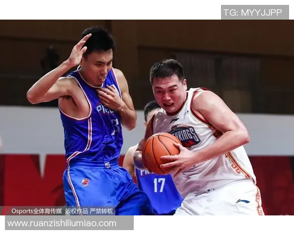 南京篮球队在冠军赛中的强势表现与战术分析 南京篮球队在冠军赛中的强势表现与战术分析